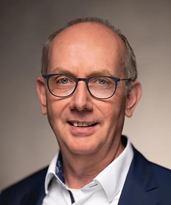 Prof. Dr. Bernd Reuschenbach